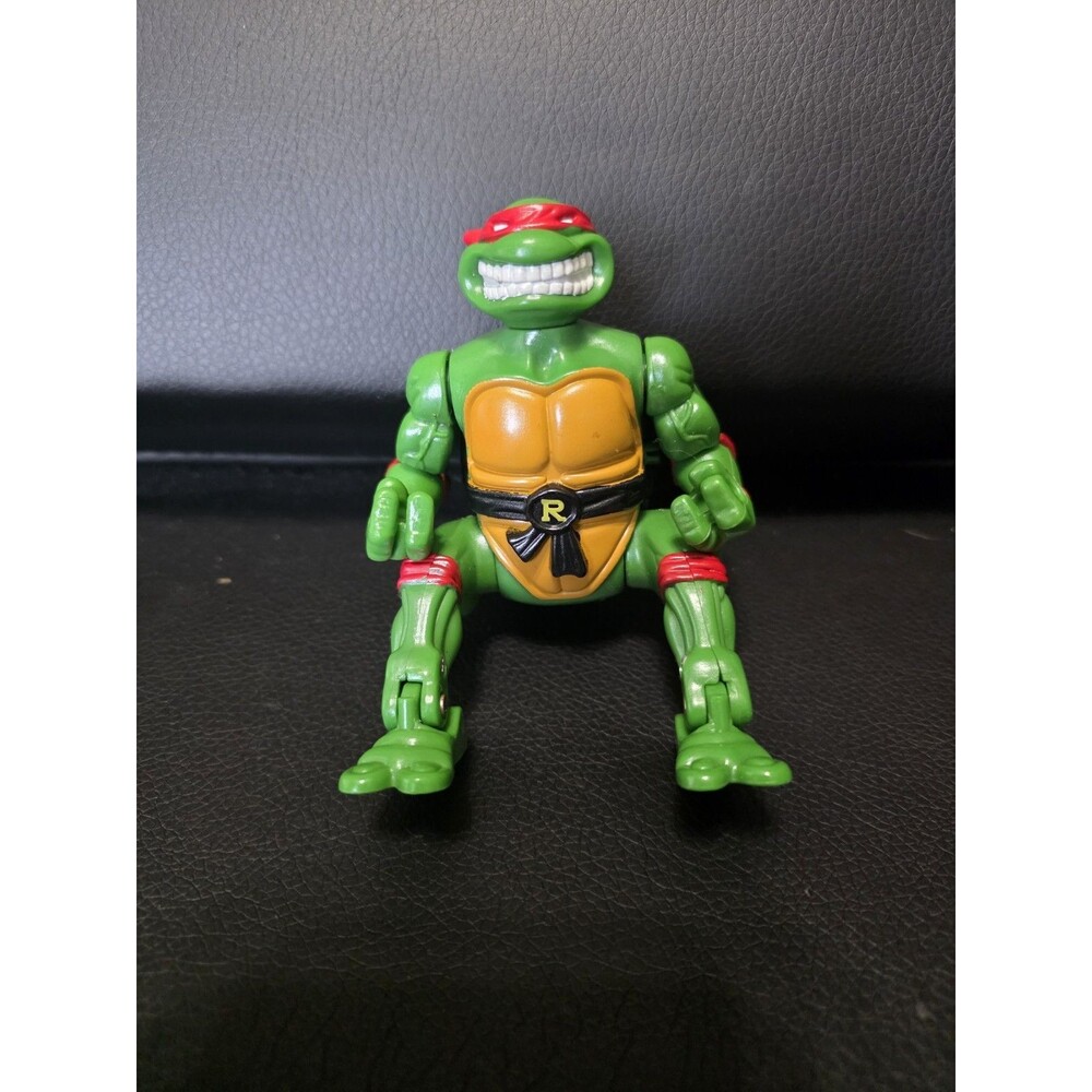 Vintage 1994 TMNT Kowabunga Crackin' Egg: Shell Splittin' Raphael Figure Loose
